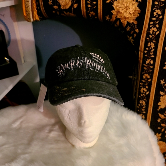 Rock and Royalty unisex hat - Picture 5 of 5